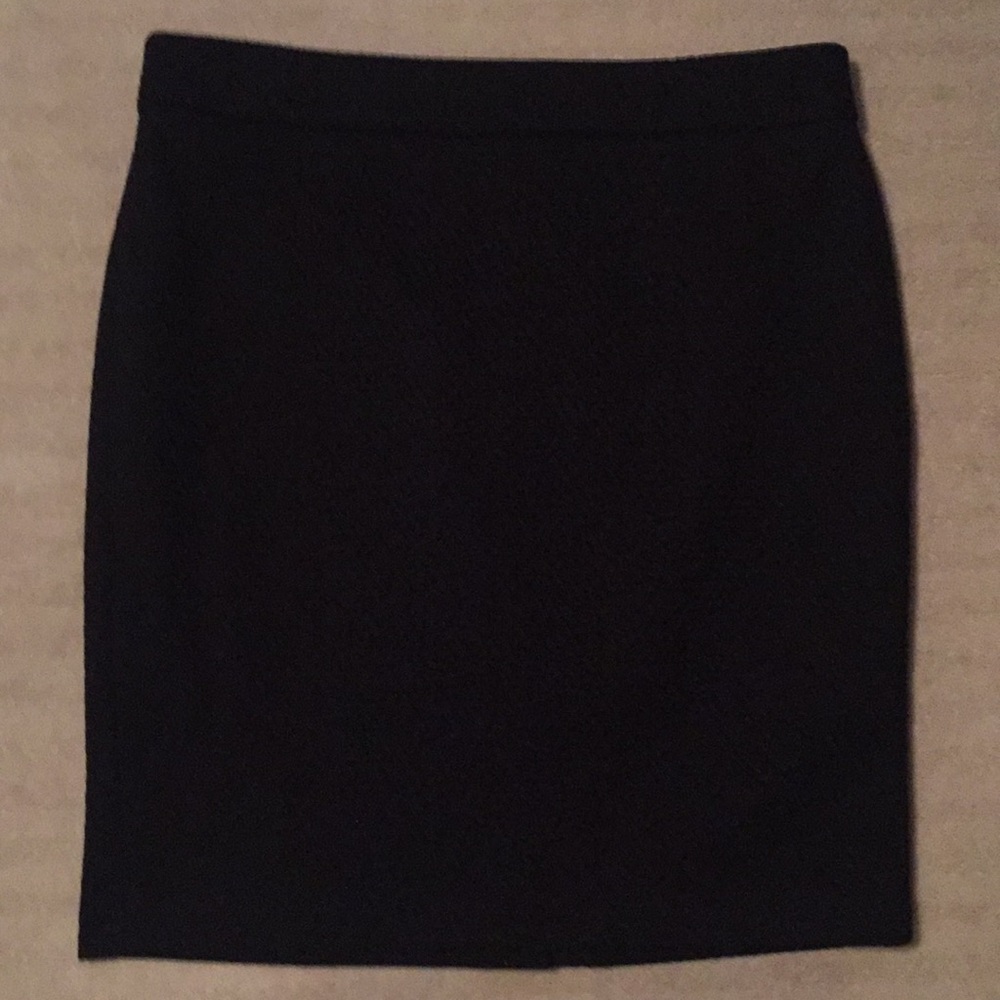 Ann Taylor black pencil skirt, 14